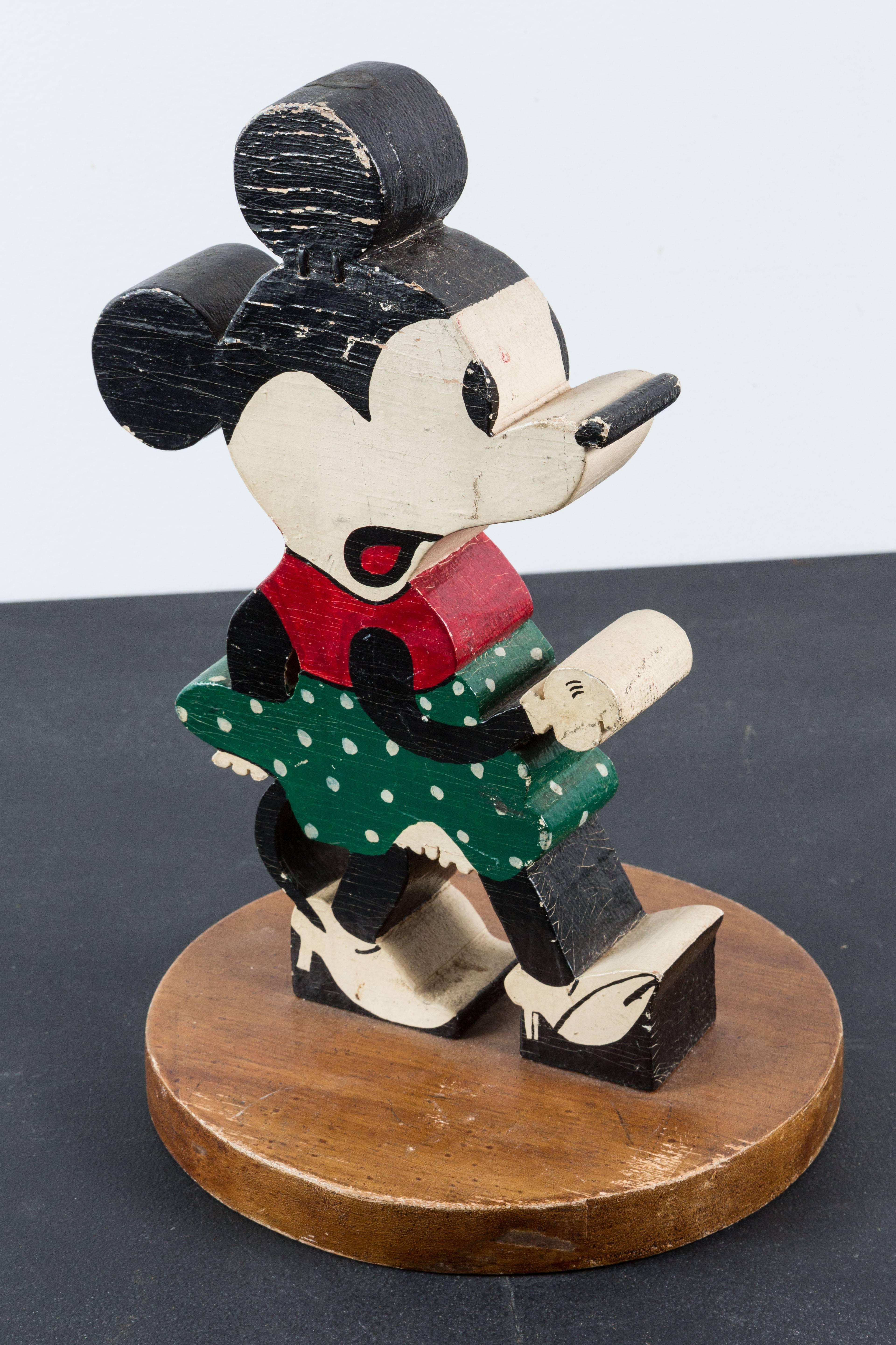 Vintage Wood Caved Folk Art Mickey Mouse and Minnie Mouse In Good Condition In Santa Monica, CA