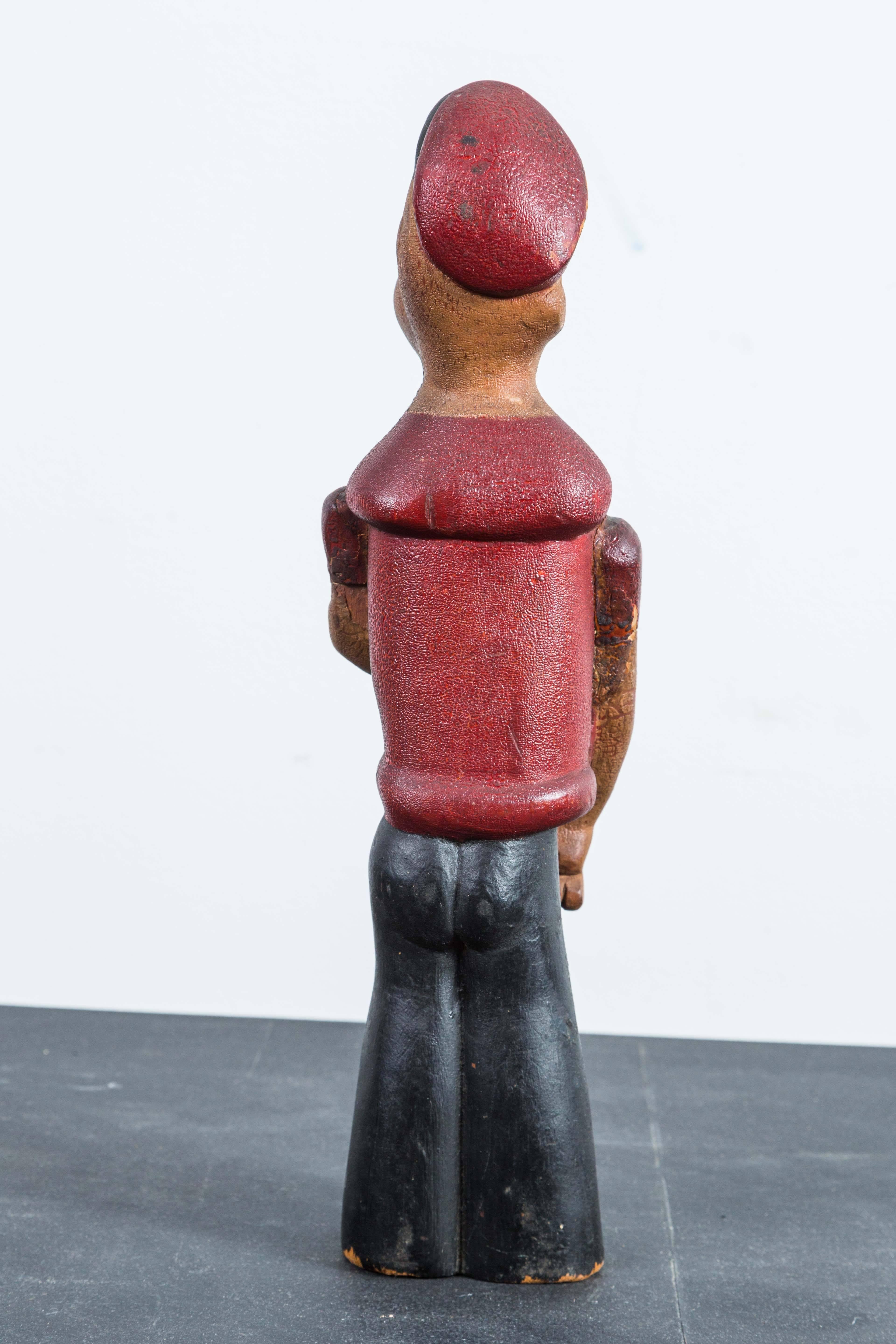 Figura vintage de madera tallada a mano de Popeye con superficie pintada original Tallado a mano en venta