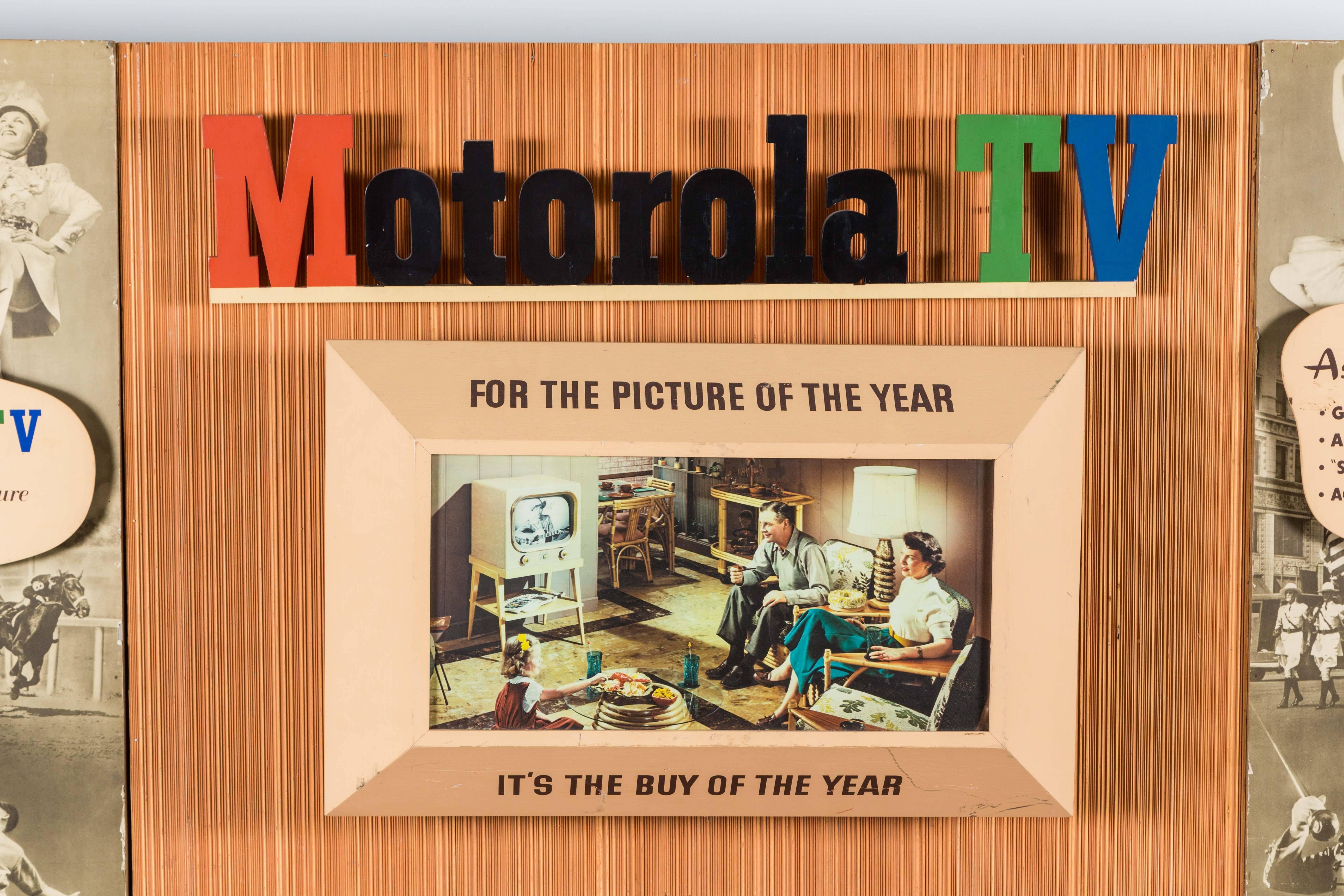 Mid-Century Motorola Television Lighted Trade or Store Display In Good Condition In Santa Monica, CA