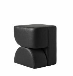 Gesichtsschwamm Schwarzes Echtleder von Hermhaus – Moderner Designer-Hocker