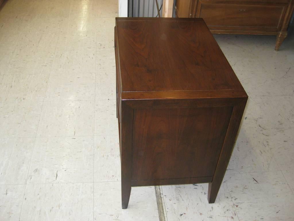 Mid-Century Modern Pair of Bedside Tables in the Manner of Edward Wormley