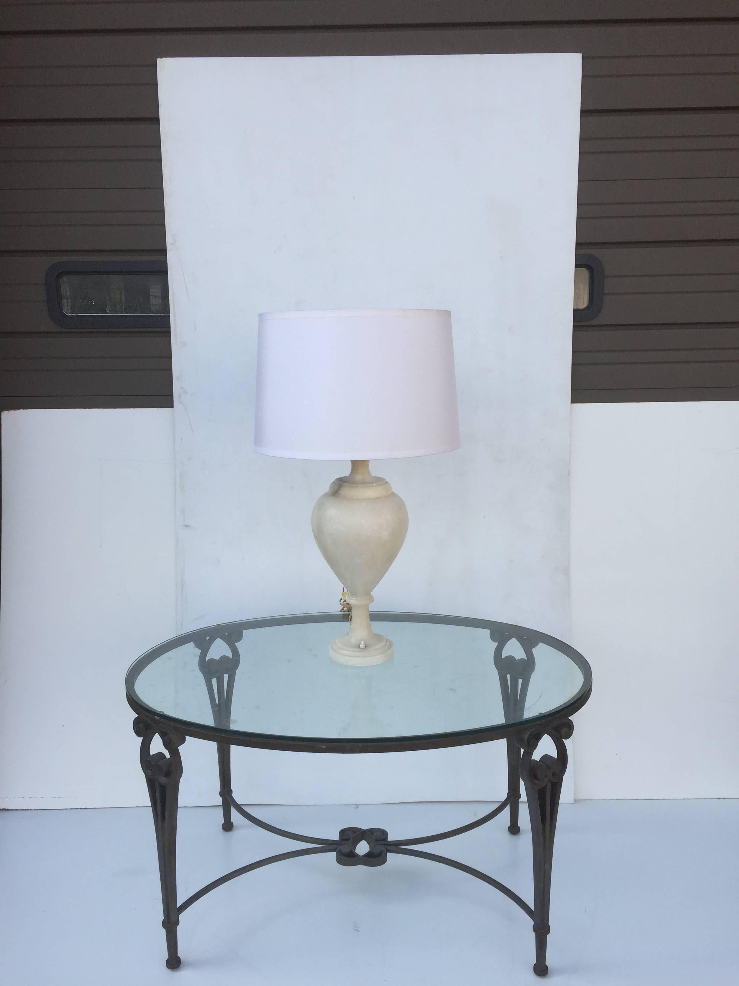 illuminated alabaster table lamp
