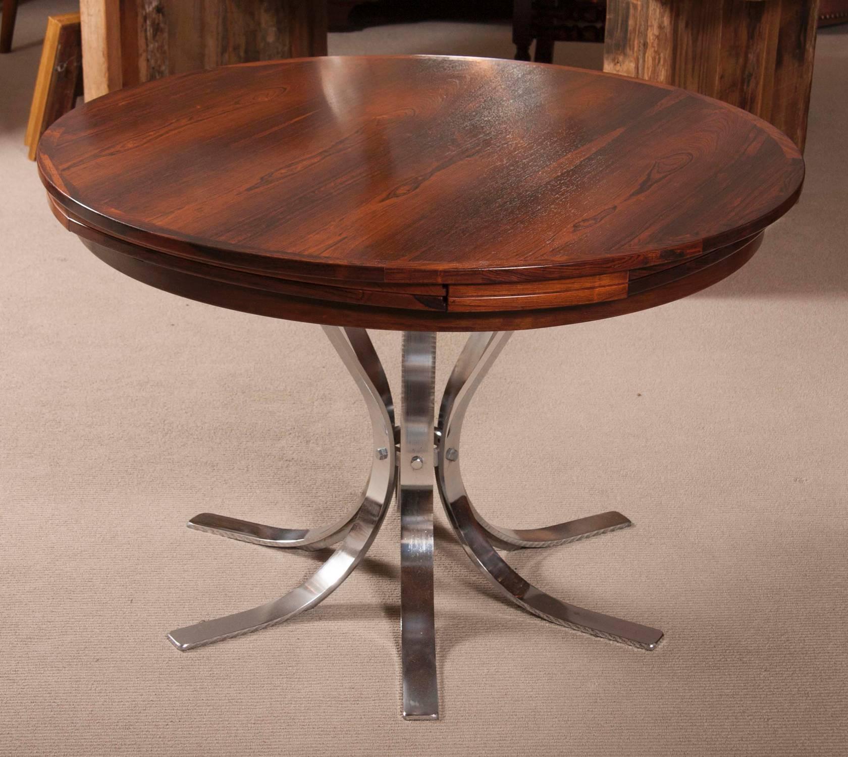 Mid-Century Modern Rosewood Dining Table For Sale 2