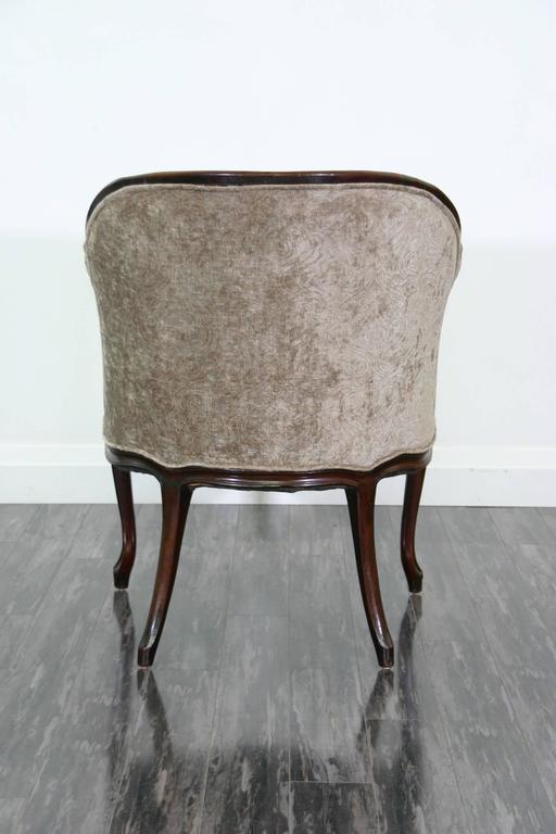 Hepplewhite Tub Chair For Sale at 1stDibs