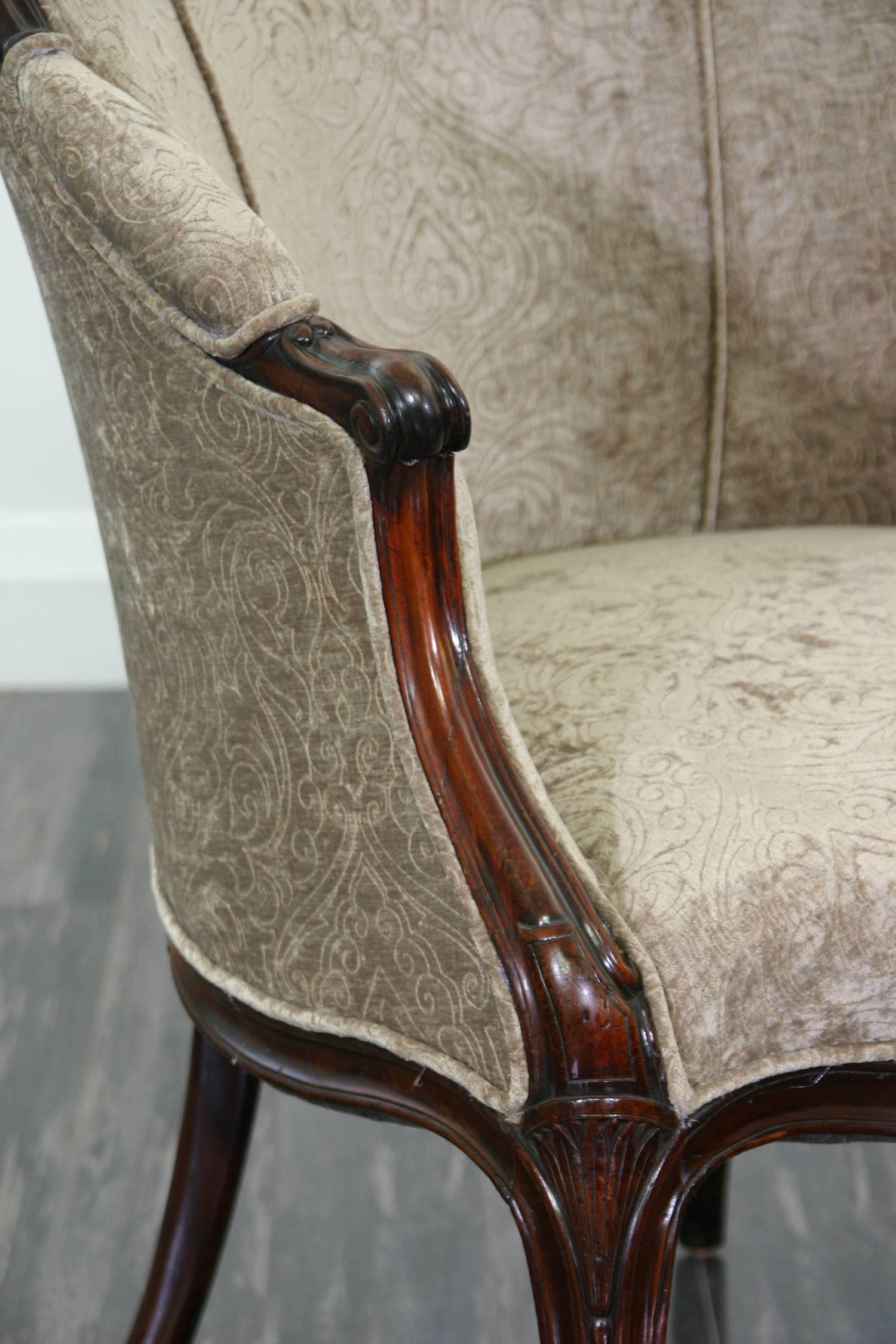 18th Century and Earlier Hepplewhite Tub Chair For Sale