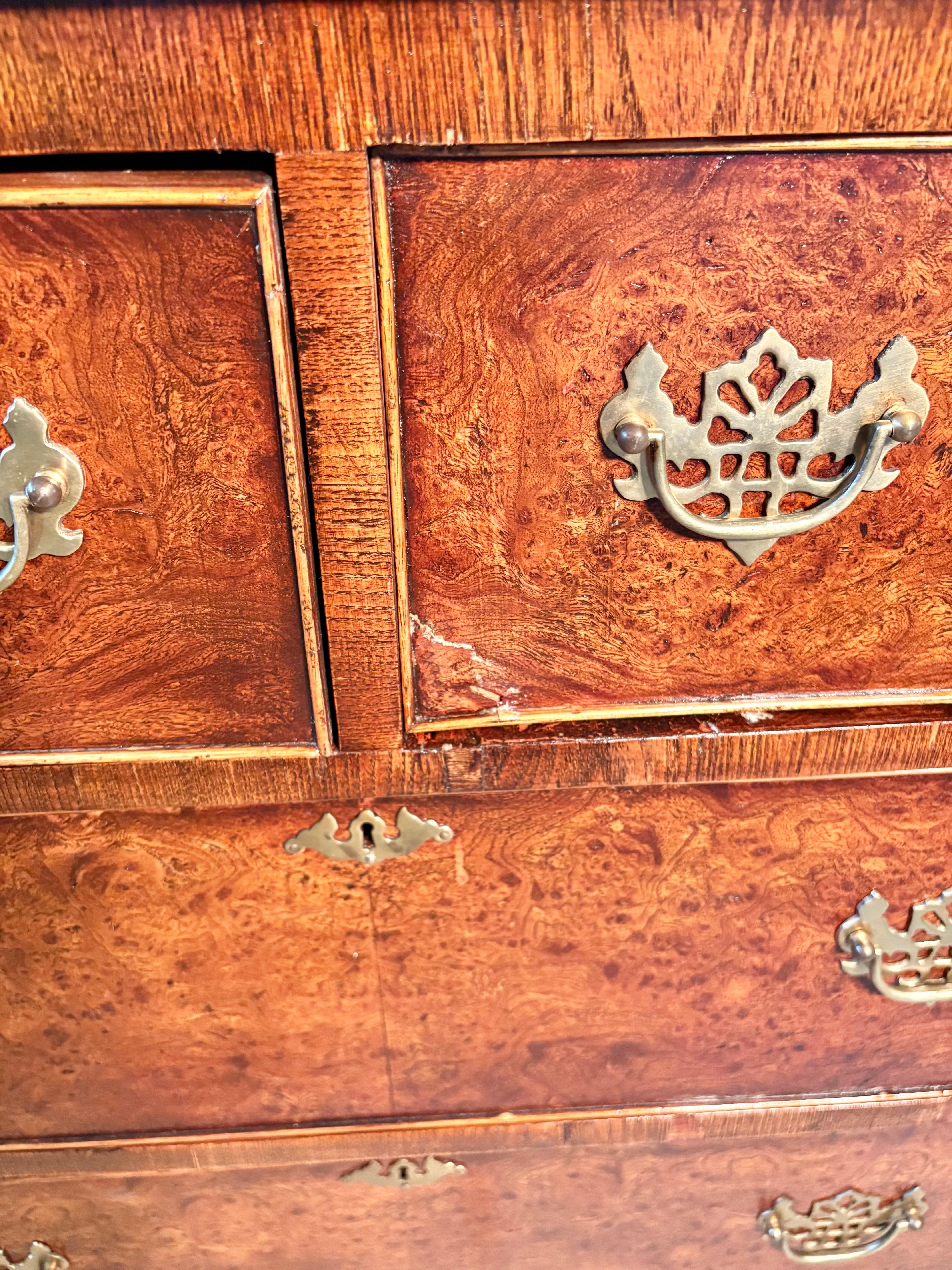 Late 19th Century English George II Style Burl Walnut Chest of Drawers For Sale 2