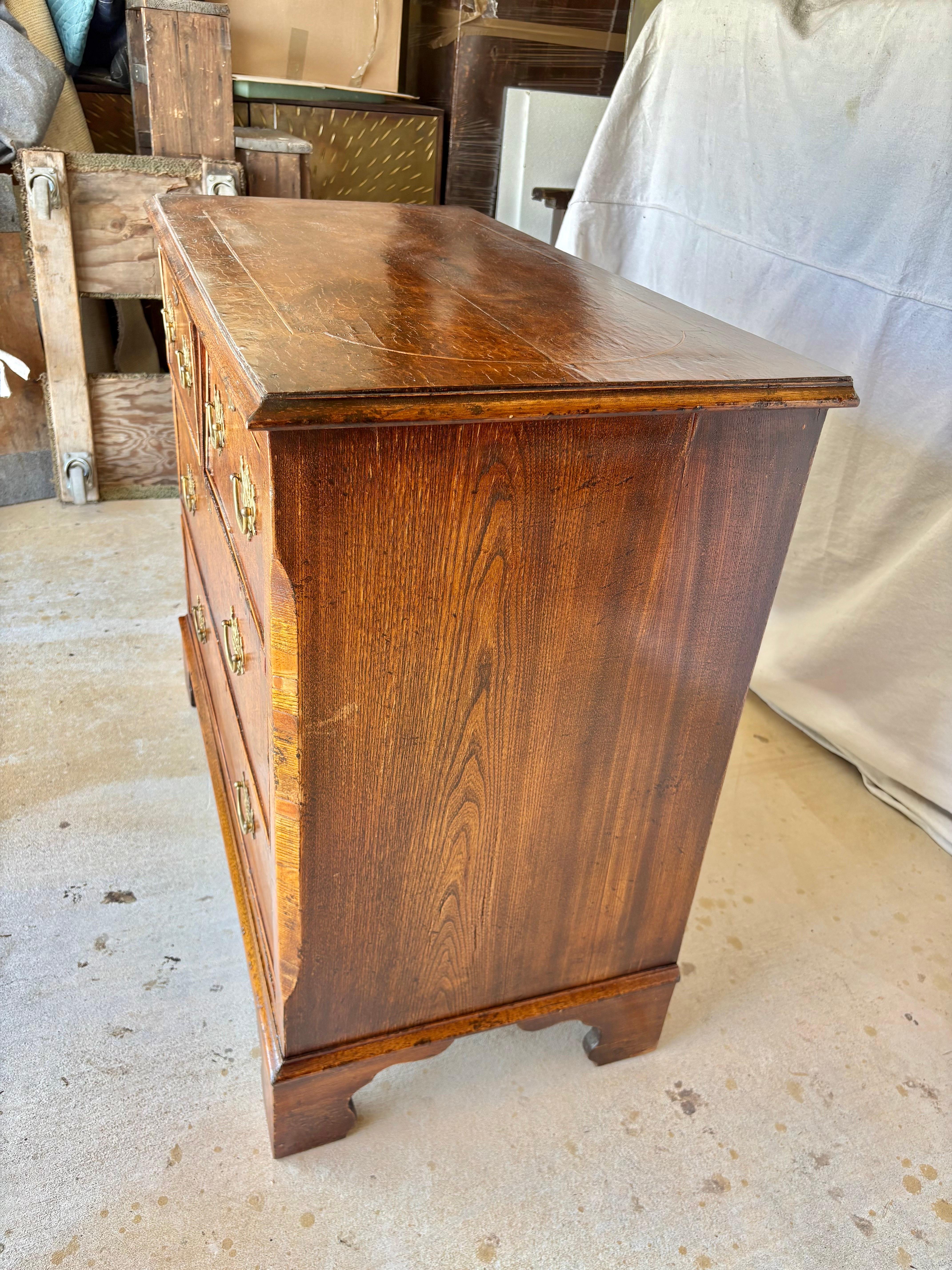 Late 19th Century English George II Style Burl Walnut Chest of Drawers For Sale 4