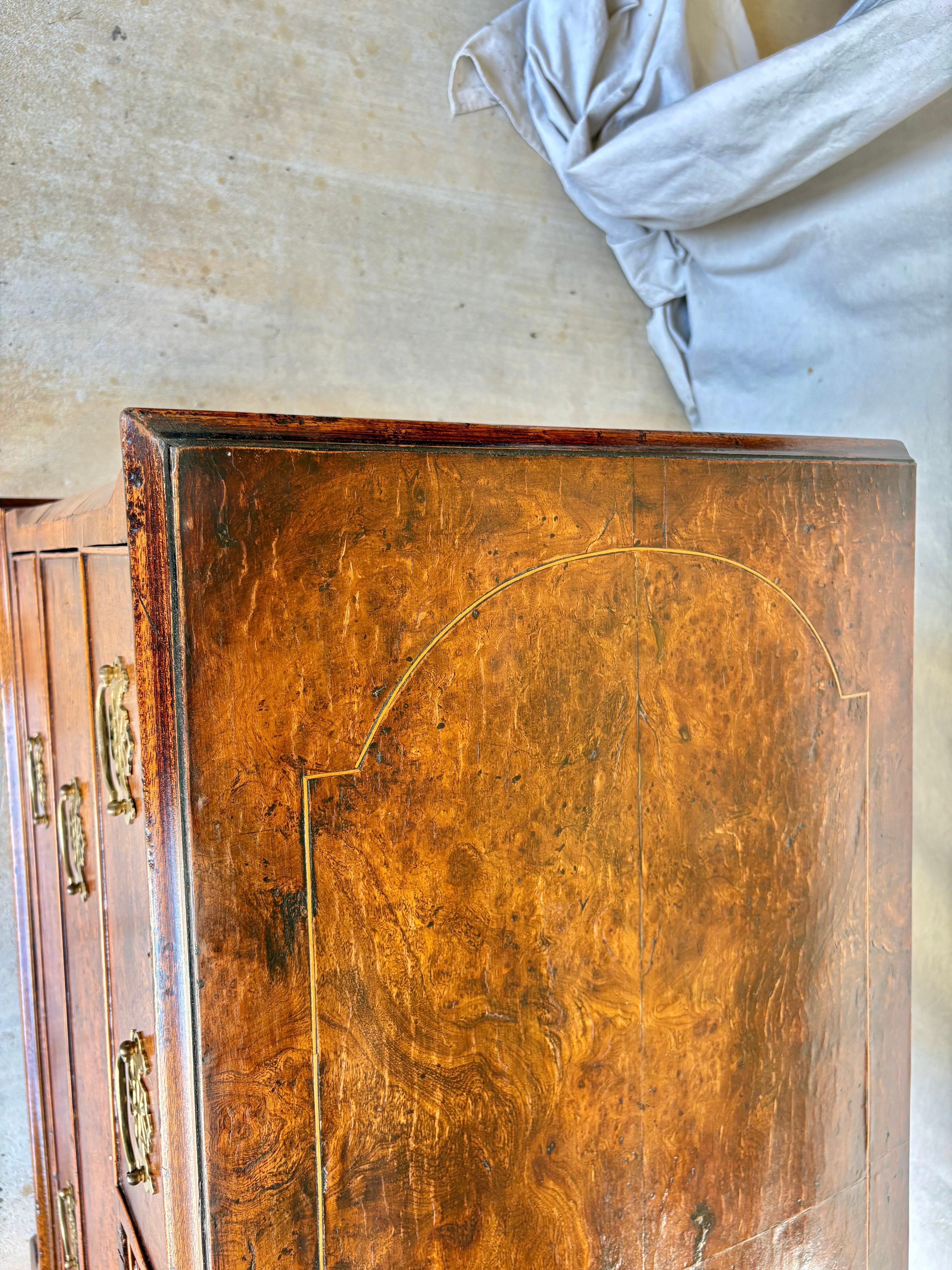 Late 19th Century English George II Style Burl Walnut Chest of Drawers For Sale 8