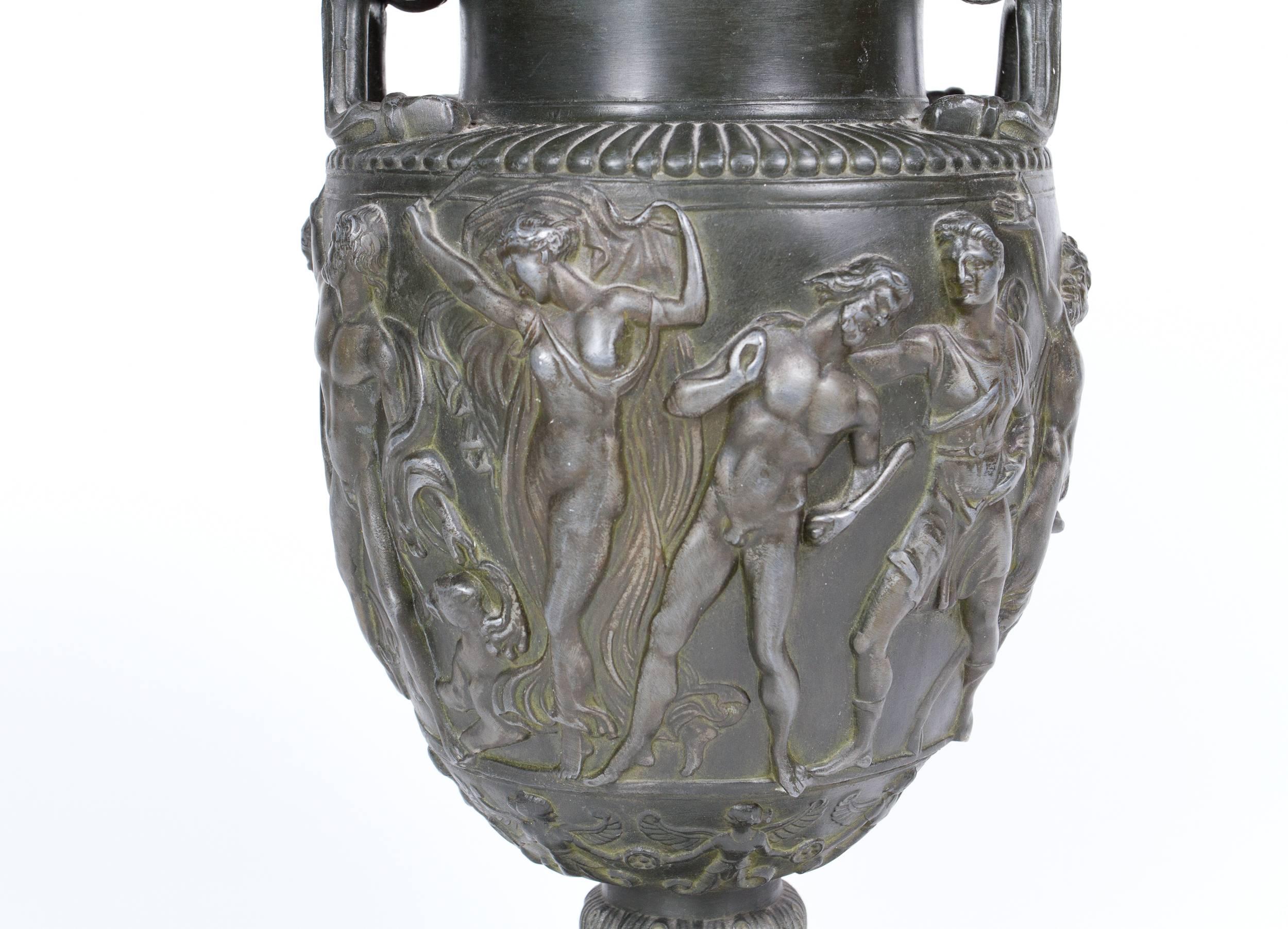 Marbre Vase Grand Tour Campana de style néoclassique en vente