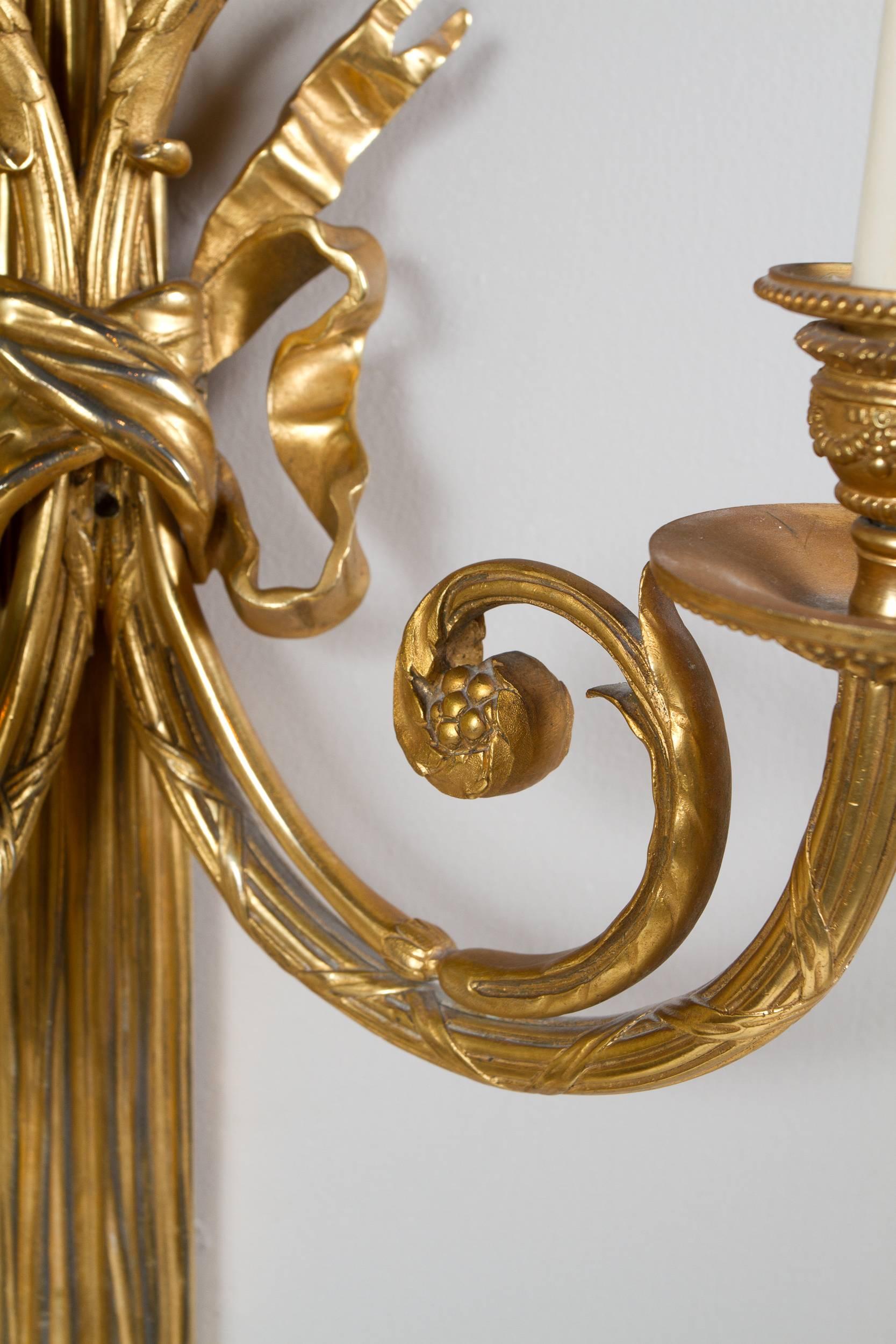 Great Pair of Gilt-Bronze Louis XVI Style Sconces In Excellent Condition In Montreal, QC