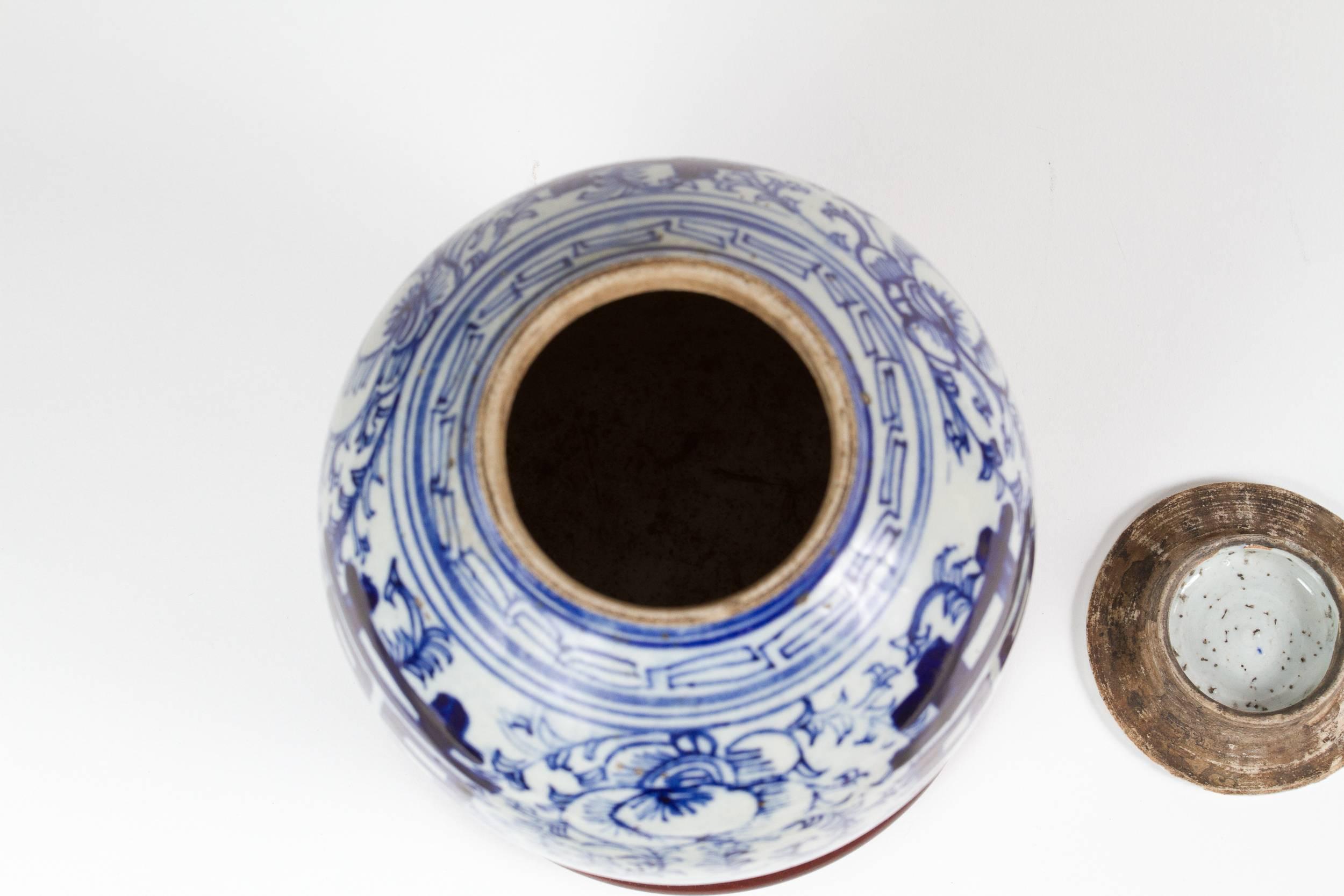 Pair of Blue and White Porcelain Chinese Ginger Jars 2