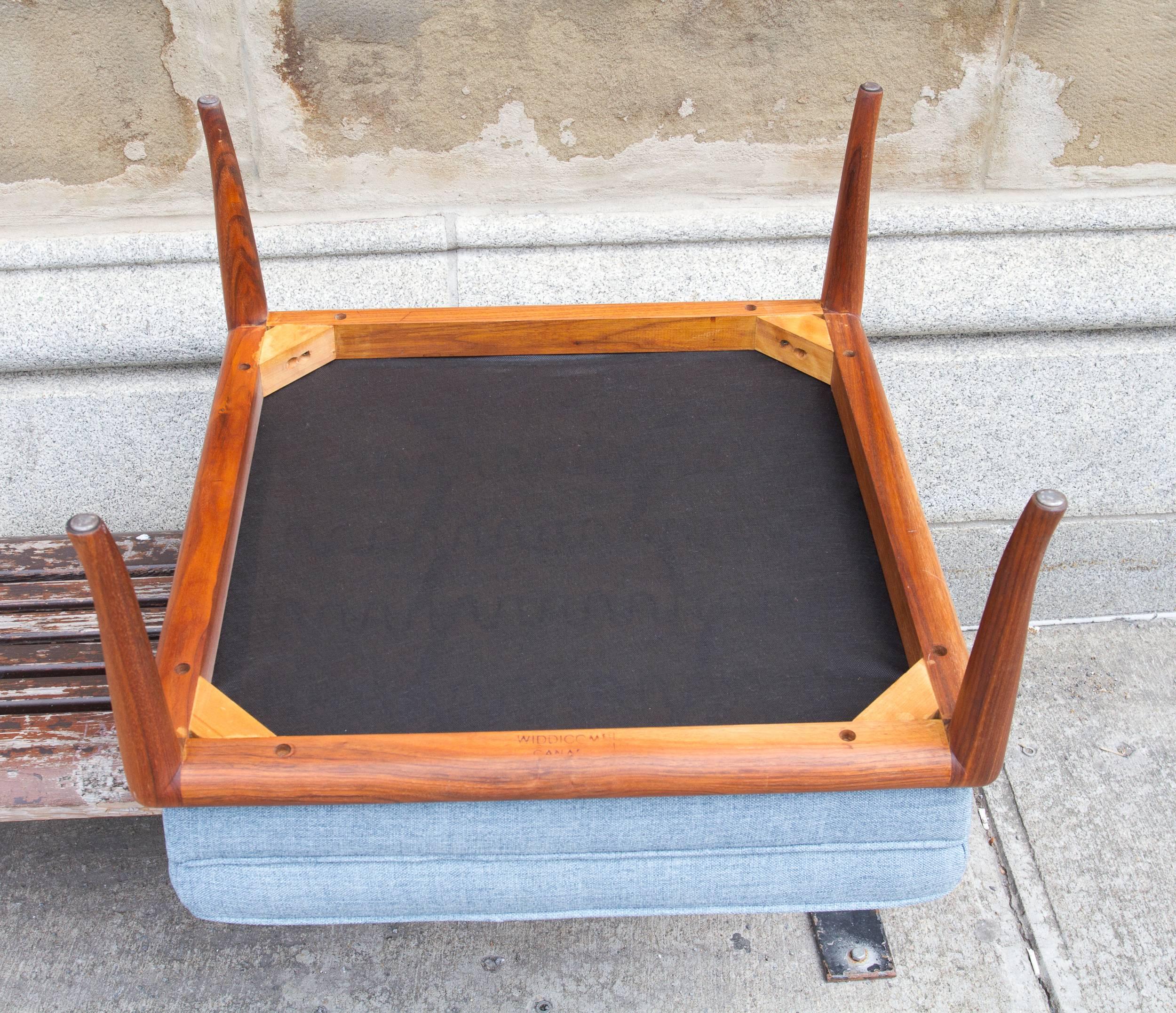 Classic Walnut Ottoman by Robsjohn-Gibbings for Widdicomb 4