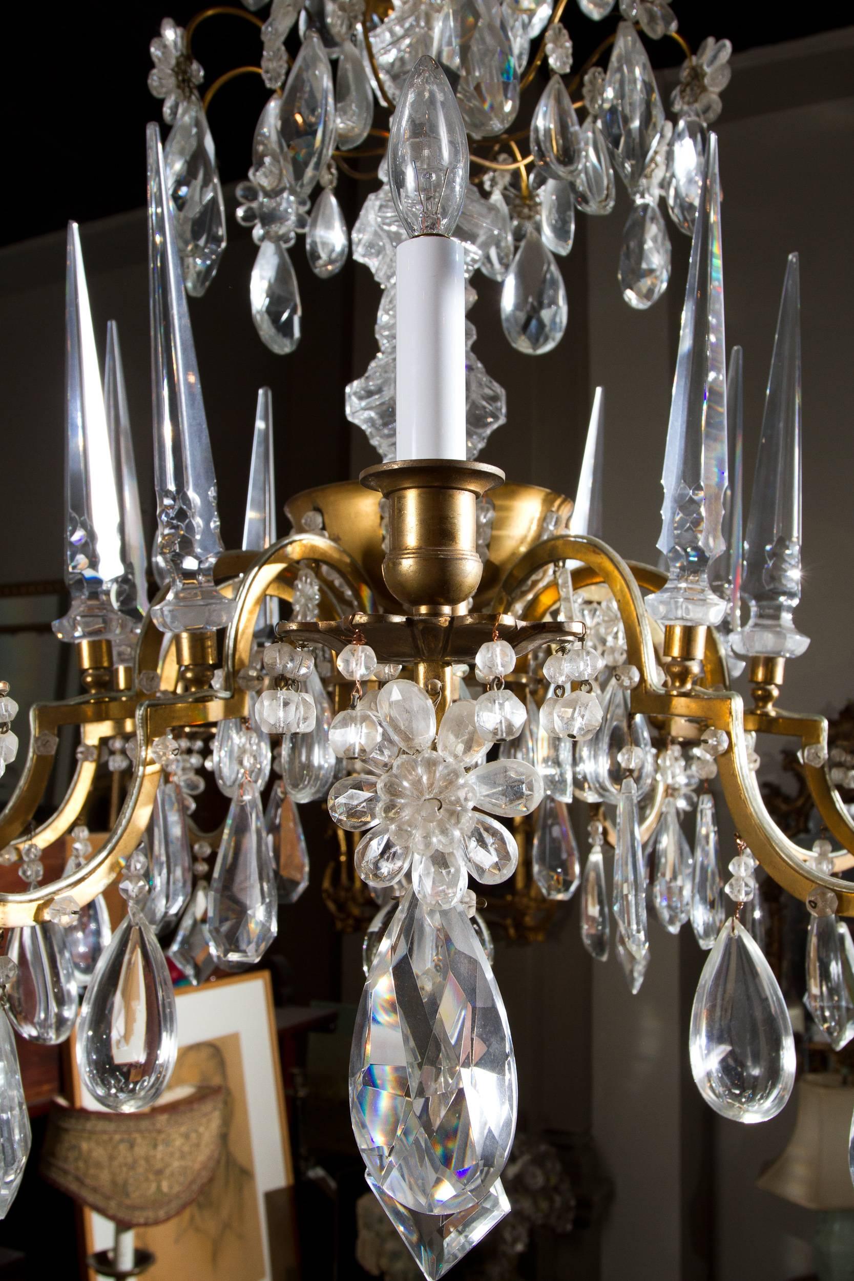 Important Pair of Crystal Chandeliers by Maison Baguès In Excellent Condition For Sale In Montreal, QC