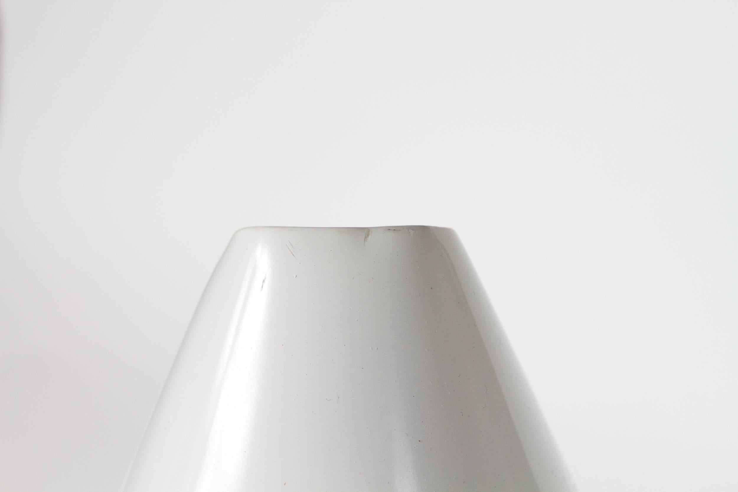 Mid-Century Modern Swiveling Desk Lamp by Hans-Agne Jakobsson for Markaryd For Sale
