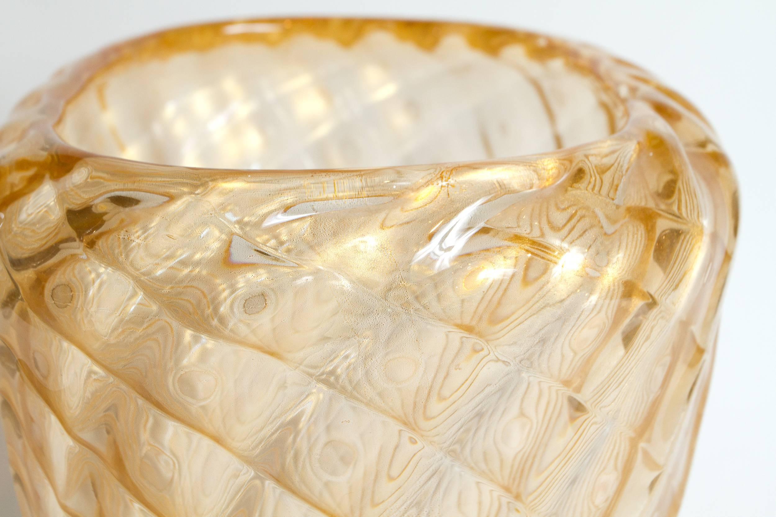 Large gold iridescent Italian art glass Murano vase attributed to Ercole Barovier.