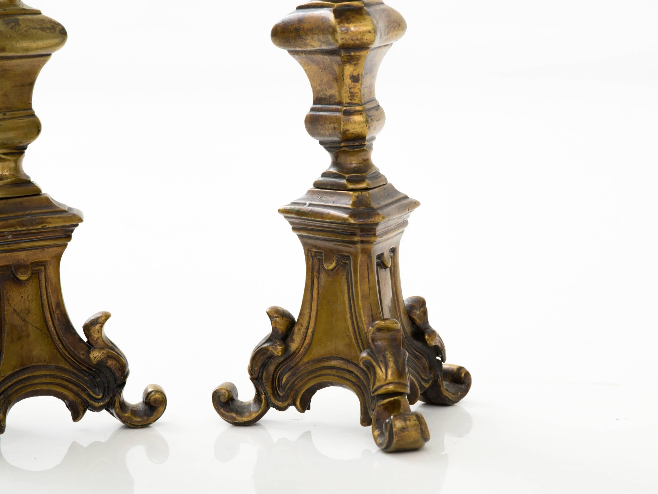 Pair of 18th Century Spanish Bronze Candlesticks For Sale 1