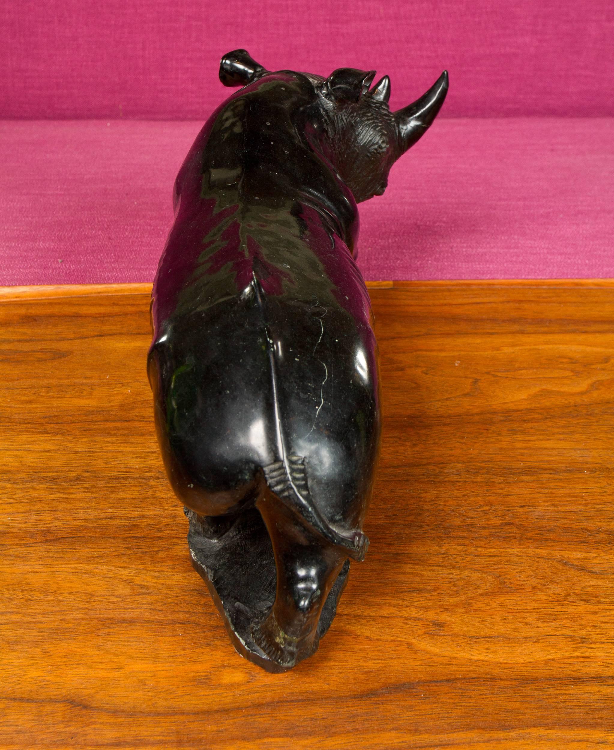 Black Stone Carved Rhino Sculpture In Good Condition For Sale In Montreal, QC