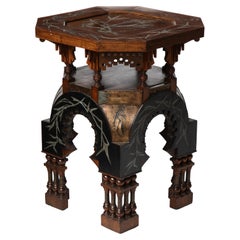 Rare table d'appoint par Carlo Bugatti