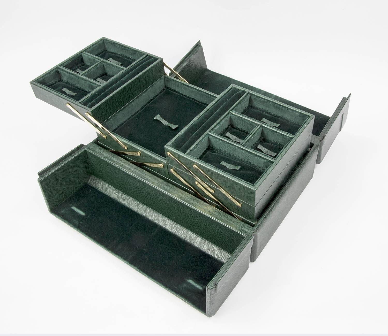 Curating Luxury with a magnificent Tanner Krolle large green leather jewelry case, fully lined in green velvet, comes with Tanner Krolle large green protection bag, Tanner Krolle: A tradition of craftsmanship in leather since 1856. Generally,