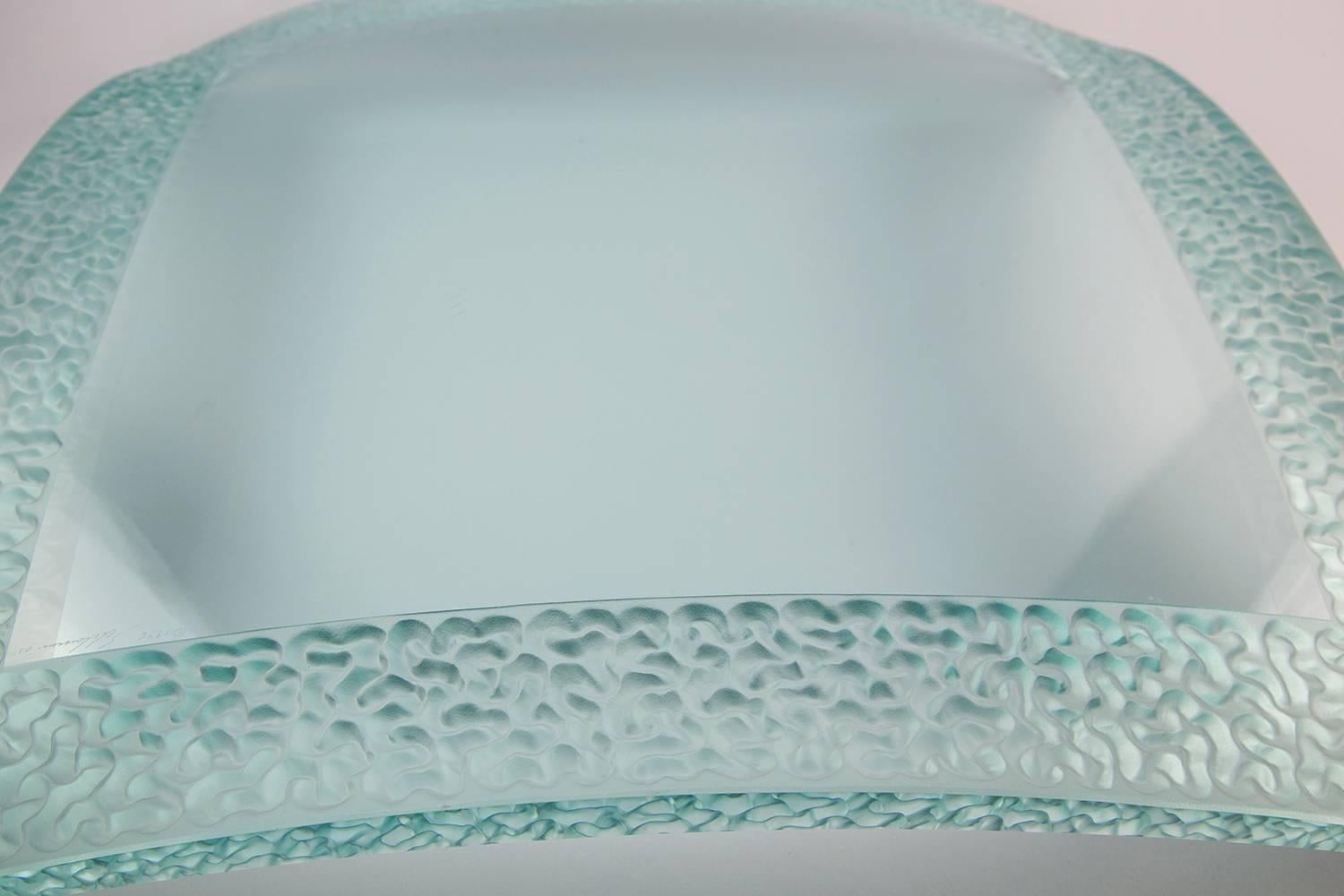 Plato y base de centro de mesa de vidrio artístico cuadrado de estilo modernista Vaciado en venta