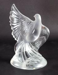 Magnificent Lalique Crystal Sculpture 'Dea' Dove with Outstretched Wings