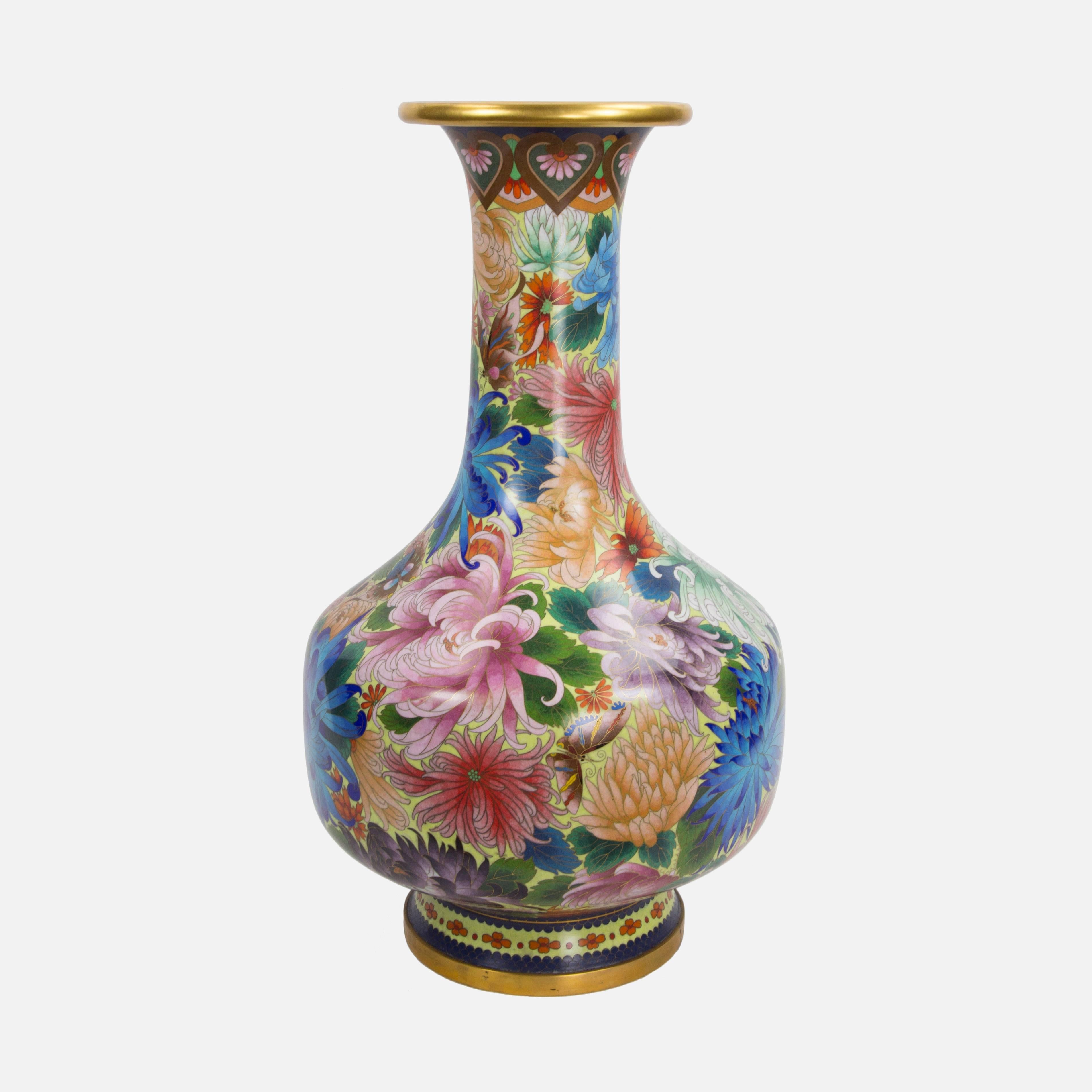 chinese enamel vase