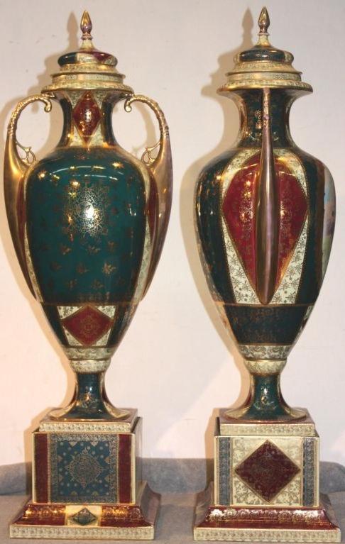 Pair of Royal Vienna Covered Vases In Excellent Condition In Montreal, QC