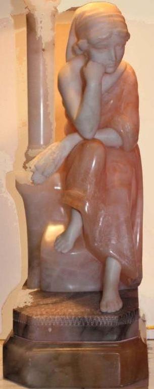 XX secolo Lampada da tavolo figurativa italiana in marmo e alabastro in vendita