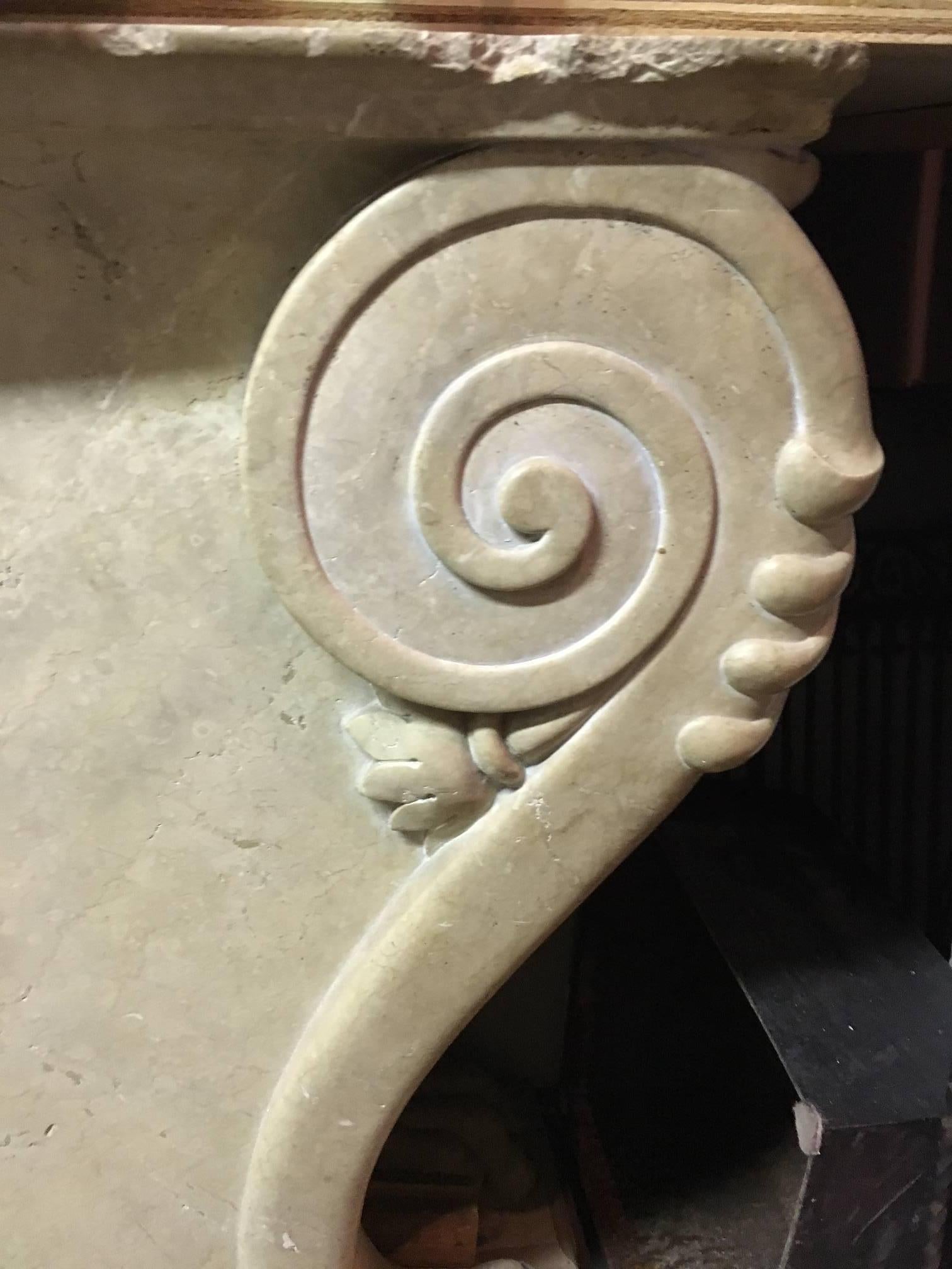 Mesa de centro o consola de mármol francés macizo Francés en venta