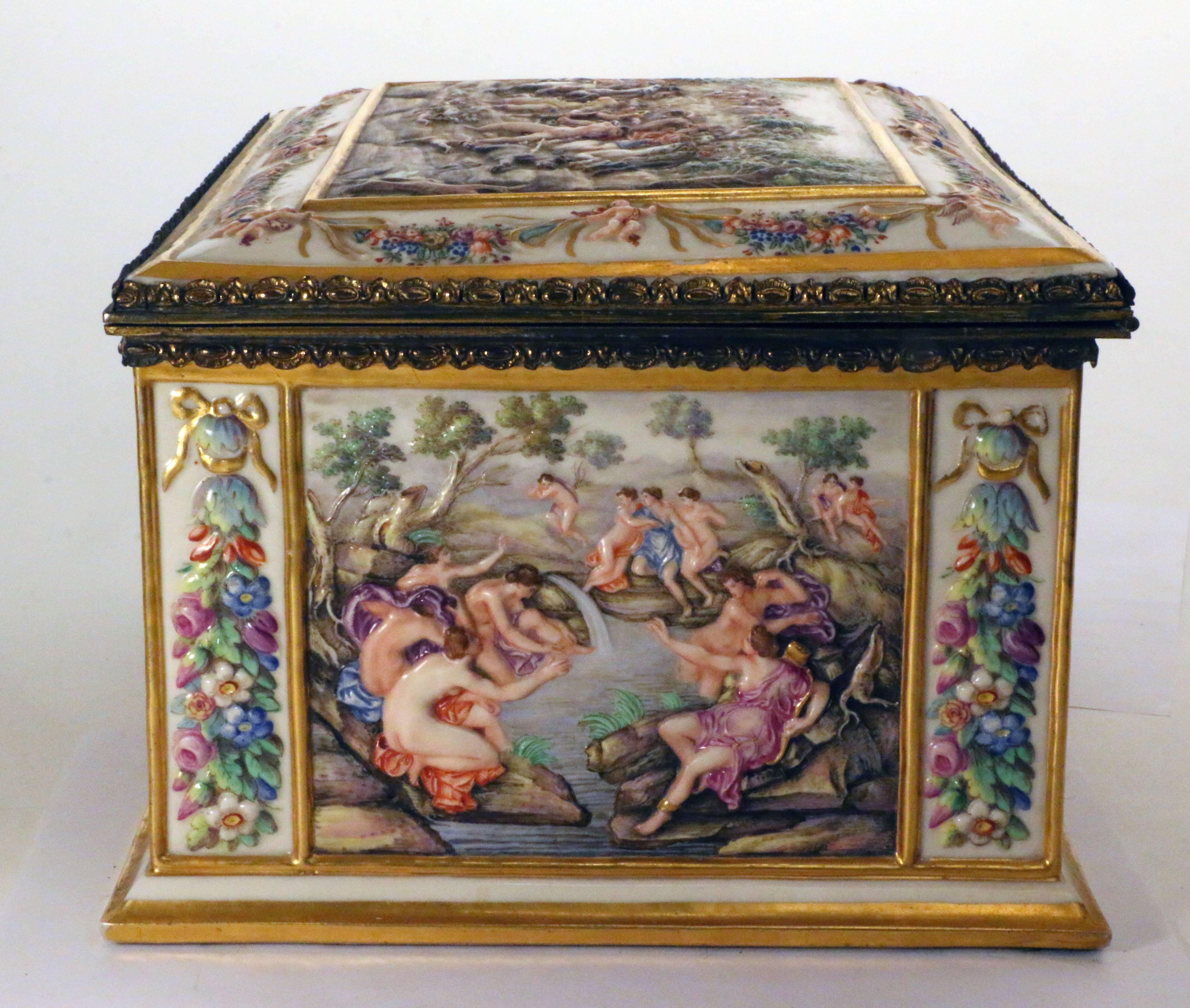 Mid-19th Century Large Capo di Monte Rectangular Casket For Sale