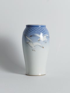 Vaso vintage in porcellana Bing & Gröndahl “Seagull”, modello 678, Danimarca, anni ’70
