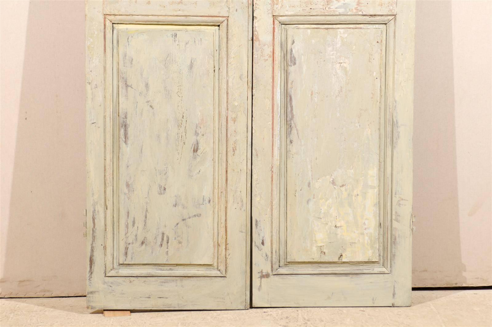 Pair of French Early 19th Century Wooden Doors For Sale 1
