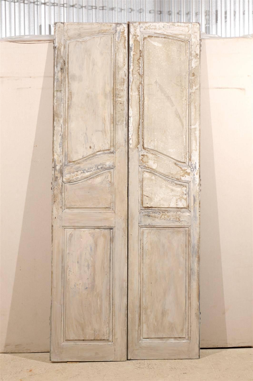 Pair of French Early 19th Century Wooden Doors For Sale 2