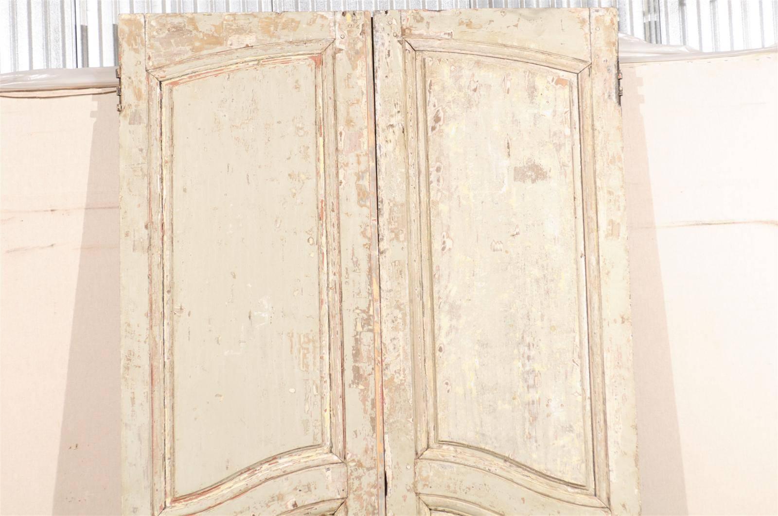 Pair of French Early 19th Century Wooden Doors For Sale 3