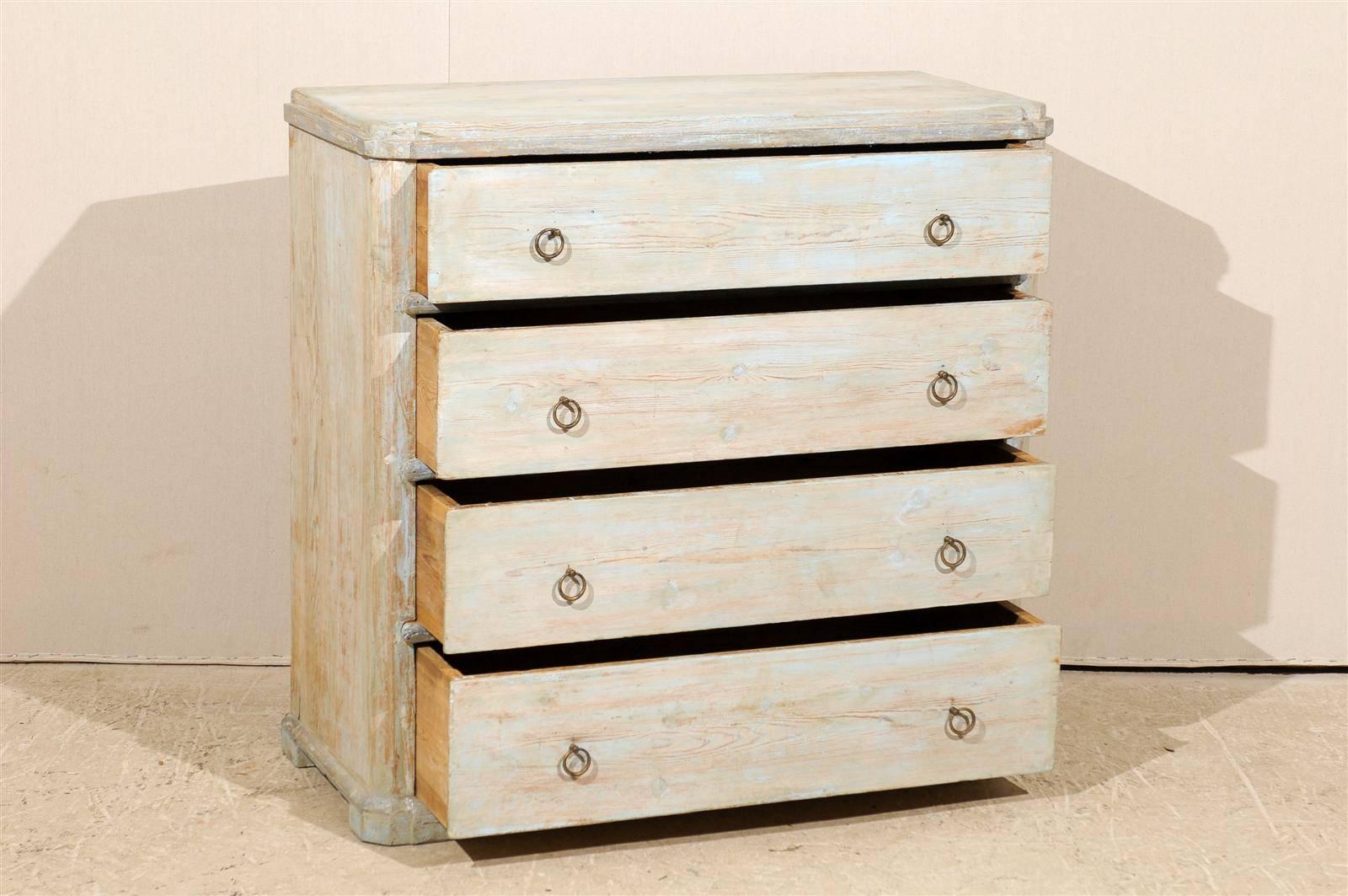 Swedish Mid-19th Century Four-Drawer Painted Wood Chest 3