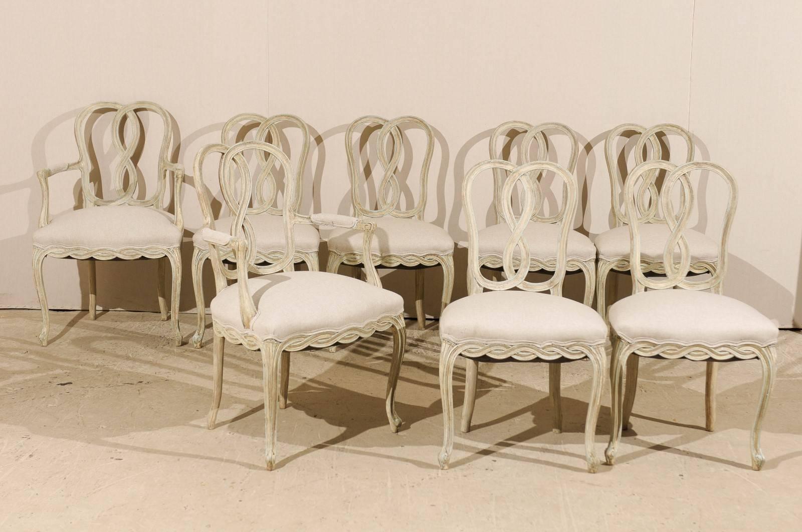 Set of Eight Italian Venetian Style Painted Wood Chairs with Ribbon Motifs In Good Condition In Atlanta, GA