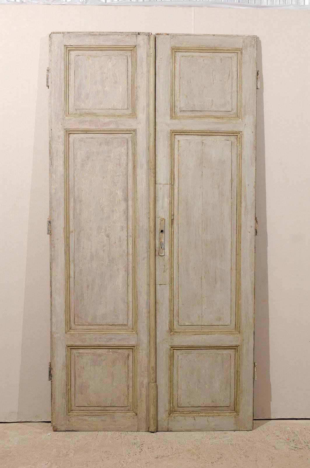 Pair of Tall French Doors from the Mid-19th Century with Grey Green Finish In Good Condition For Sale In Atlanta, GA