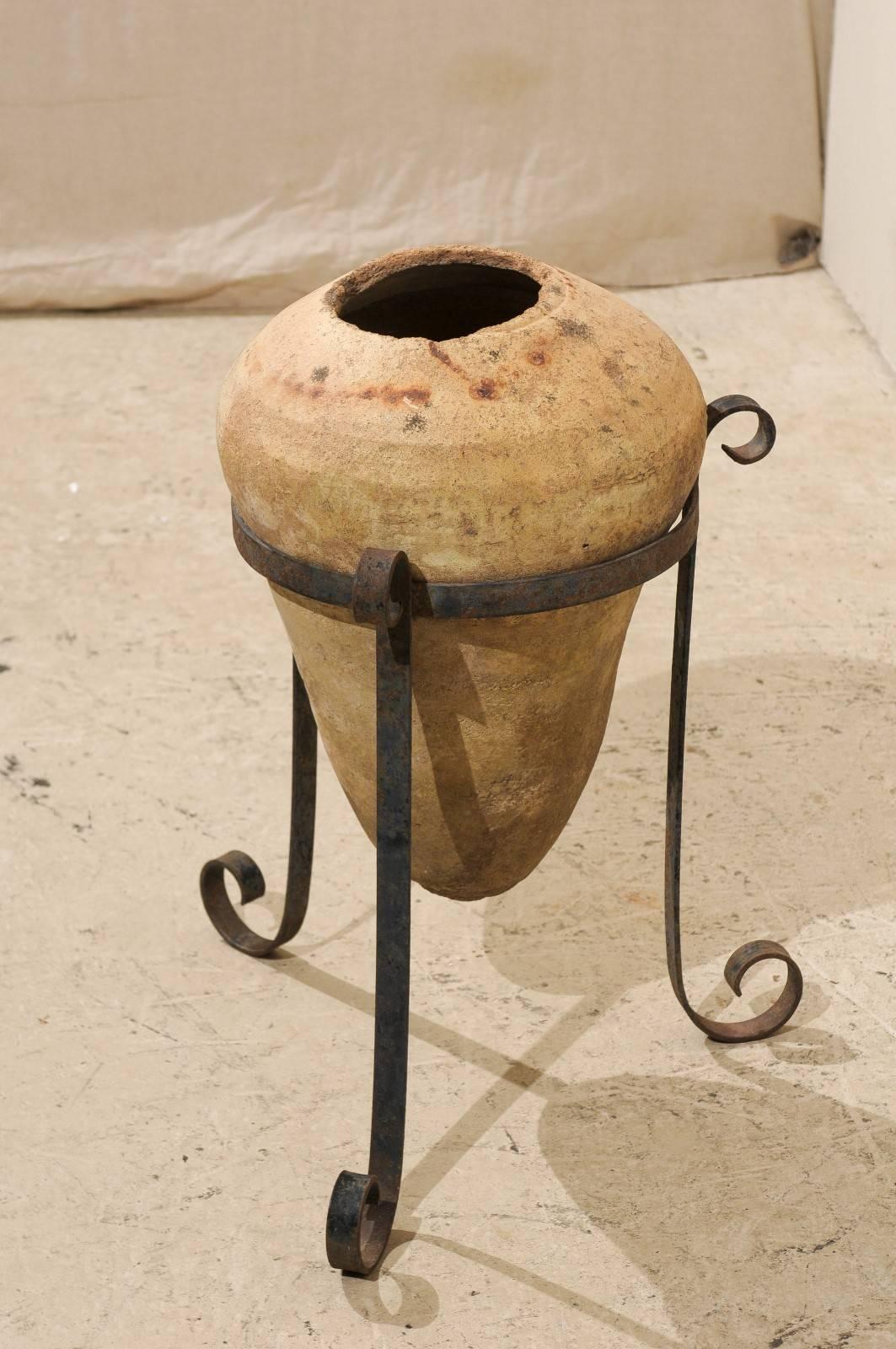 Guatemalan Clay Period Spanish Colonial Jar with Custom Metal Stand from the 18th Century For Sale