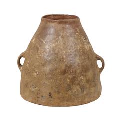 Spanish Colonial Jar from the Mid-19th Century with Flat Bottom Made of Clay