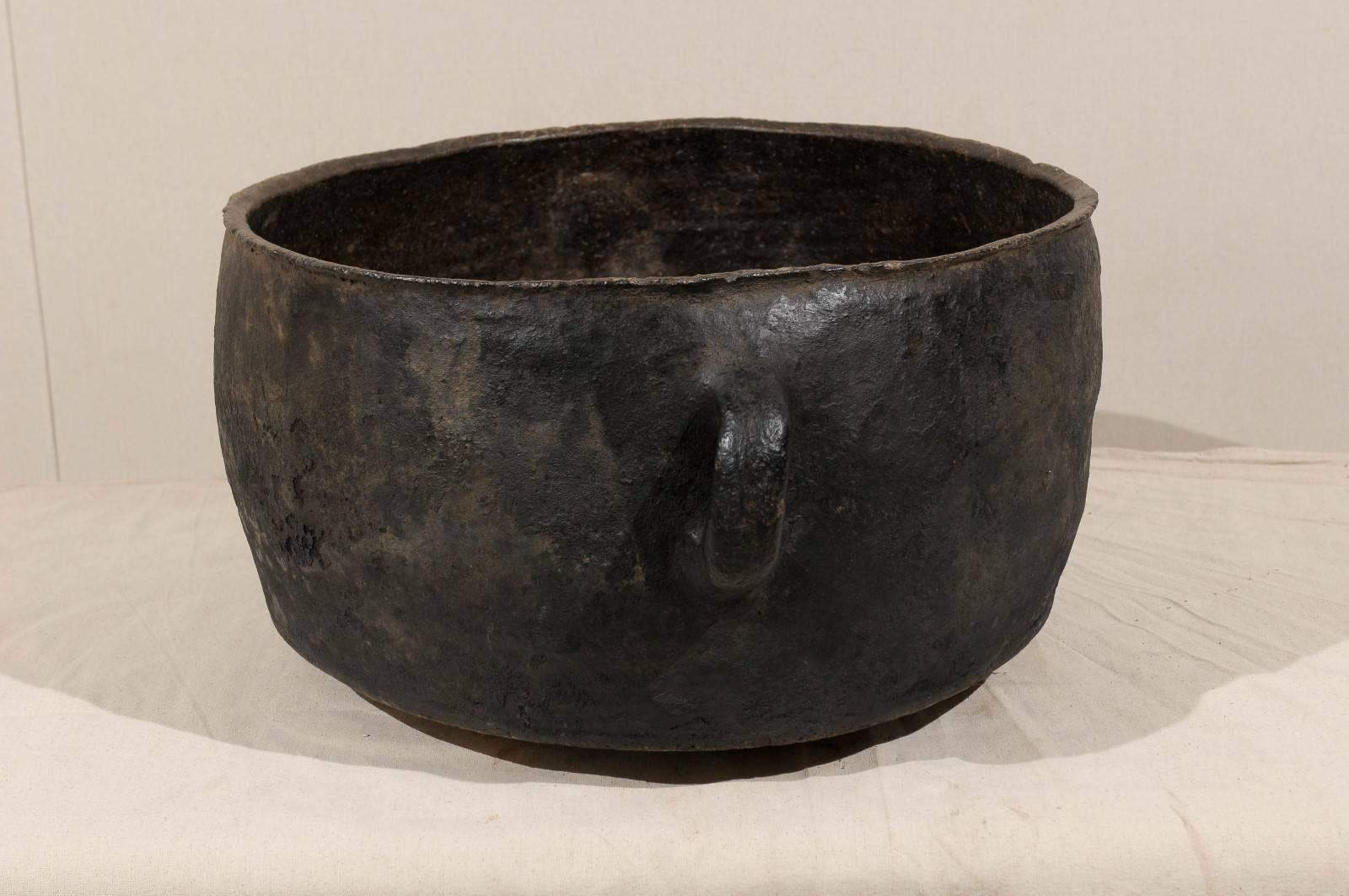 Clay Spanish Colonial Pot from the Mid-19th Century, Black Color