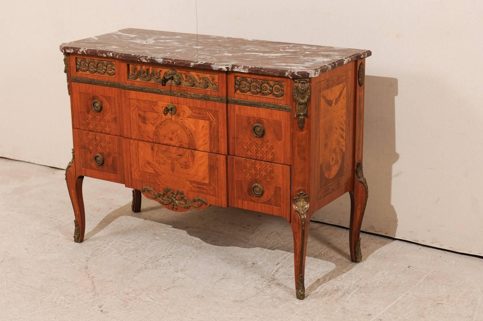 Swedish Mid-20th Century Gustavian Style Three-Drawer Chest with Mable Top In Good Condition In Atlanta, GA