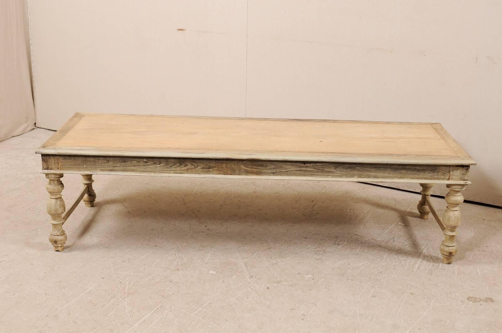 coffee table with turned legs