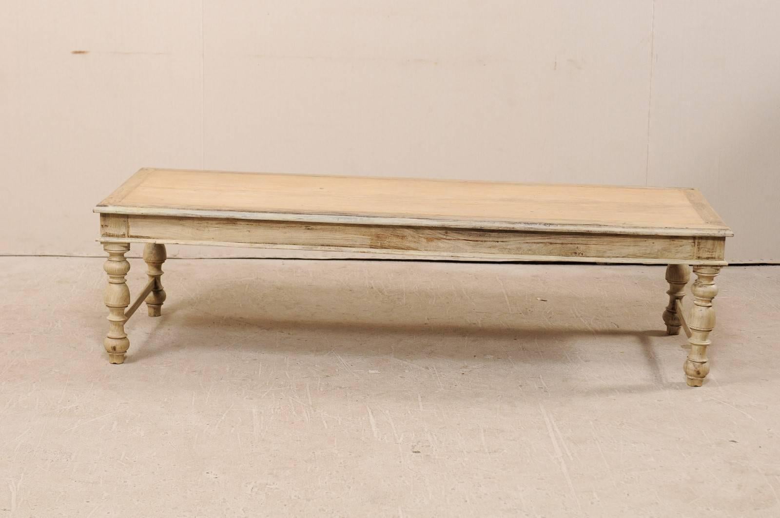 Bleached Belgian Mid-20th Century Pale Wood Coffee or Centre Table with Turned Legs For Sale