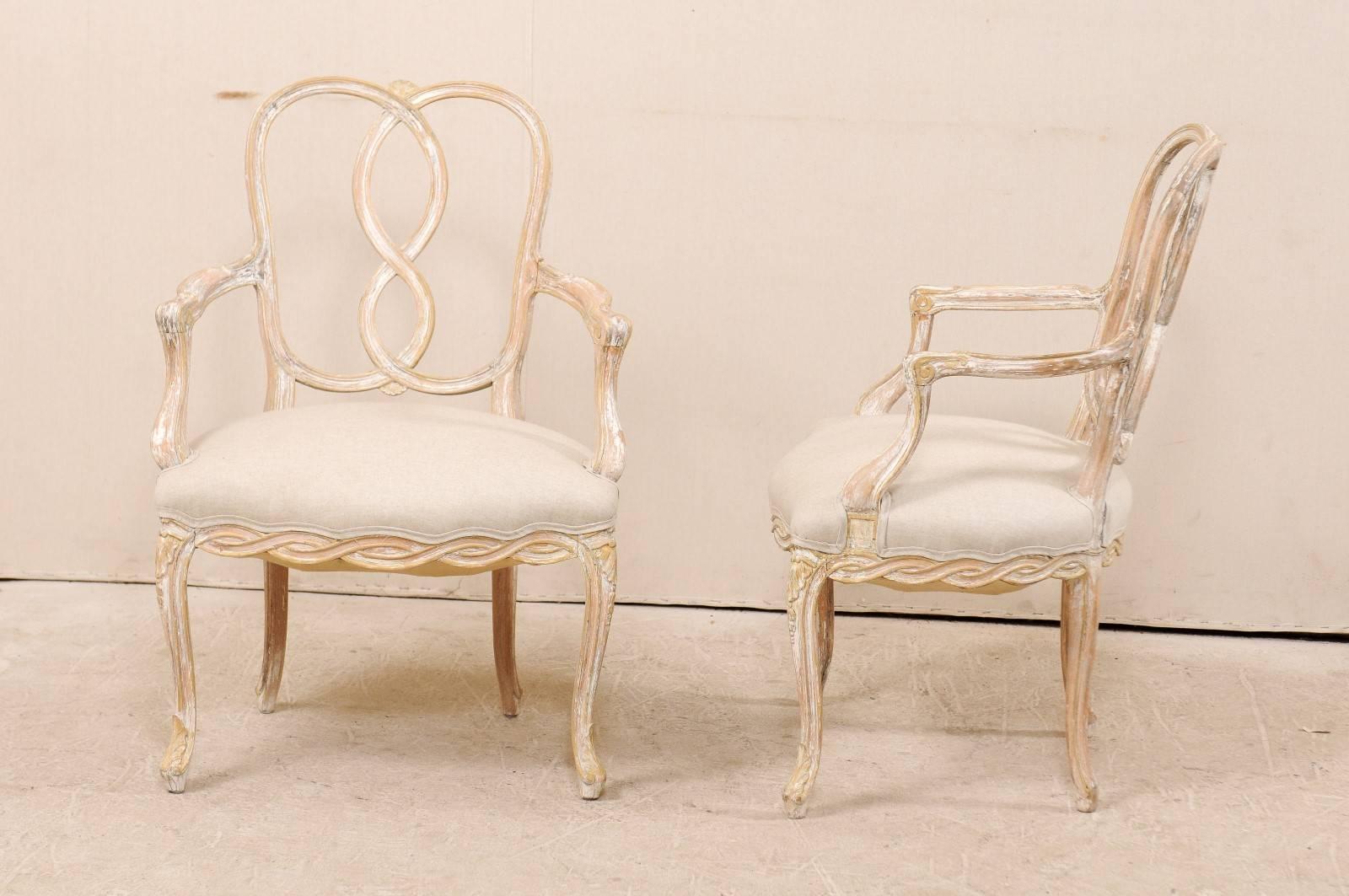 Linen Pair of Venetian Style Ribbon Back Chairs with Cabriole Legs in Nice Light Tones