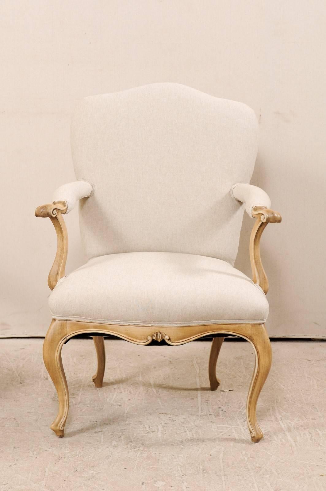 Pair of Lovely 19th Century Italian Upholstered Armchairs with Cabriole Legs In Good Condition For Sale In Atlanta, GA