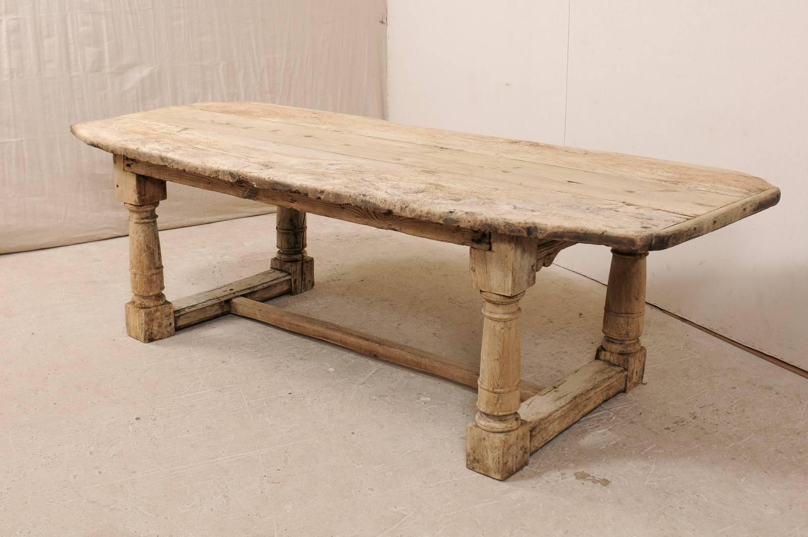 18th Century and Earlier Italian Early 18th Century Bleached Oak Rustic Dining Table with Lovely Aging