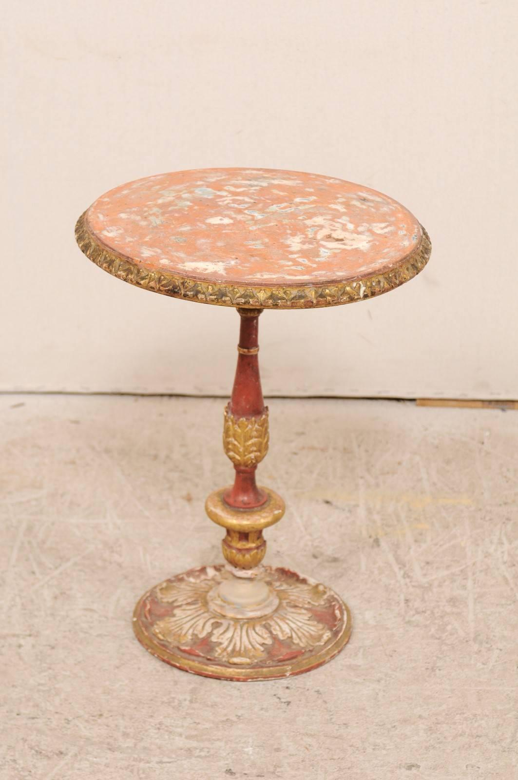 Carved Italian Early 20th Century Round Pedestal Painted End Occasional Table