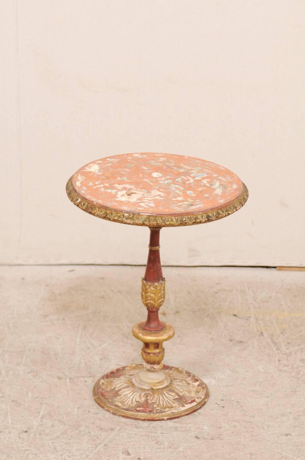 Italian Early 20th Century Round Pedestal Painted End Occasional Table In Good Condition In Atlanta, GA
