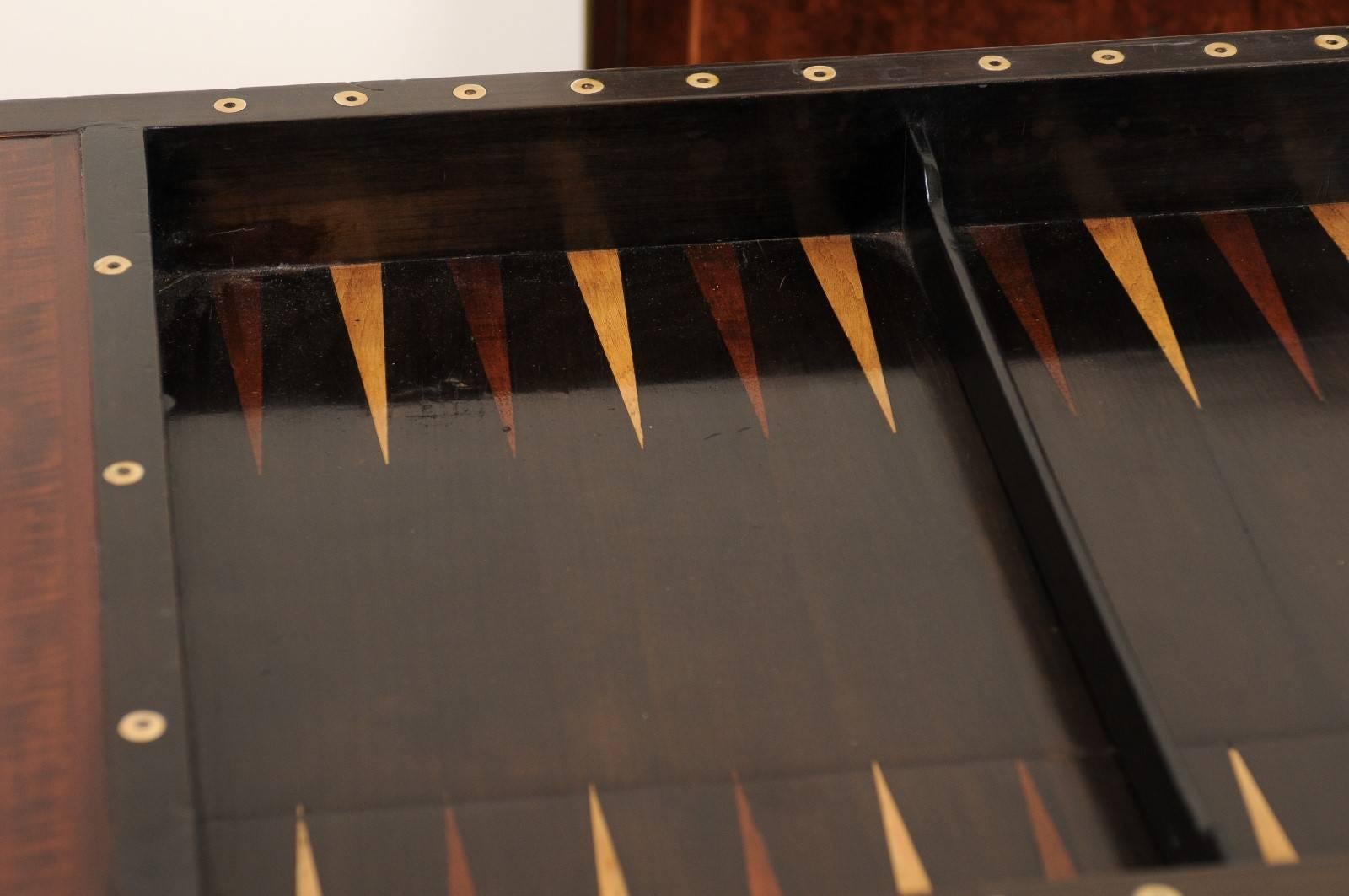 European Mid-20th Century Backgammon Table with Leather and Marquetry 3