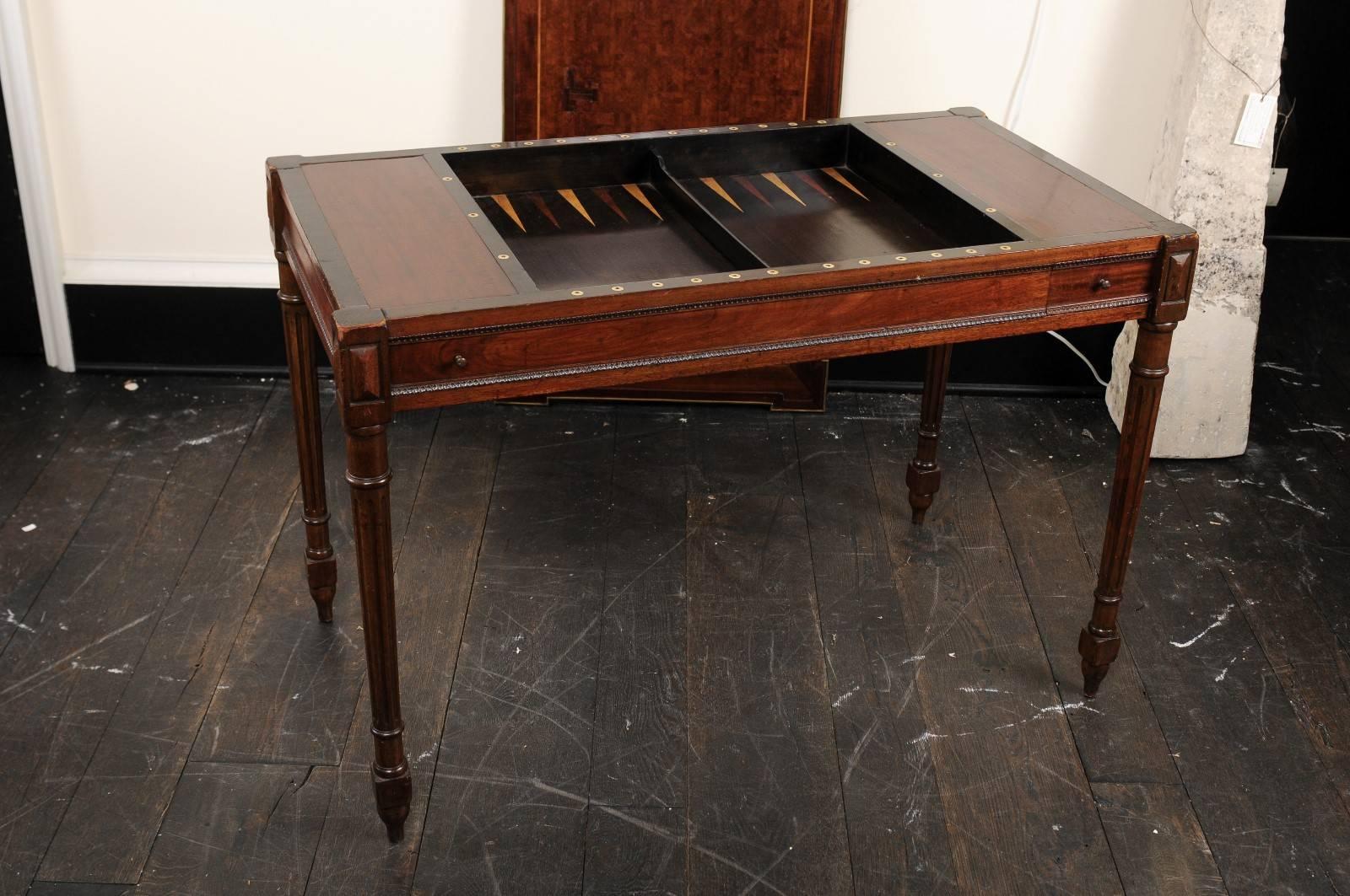 European Mid-20th Century Backgammon Table with Leather and Marquetry 2